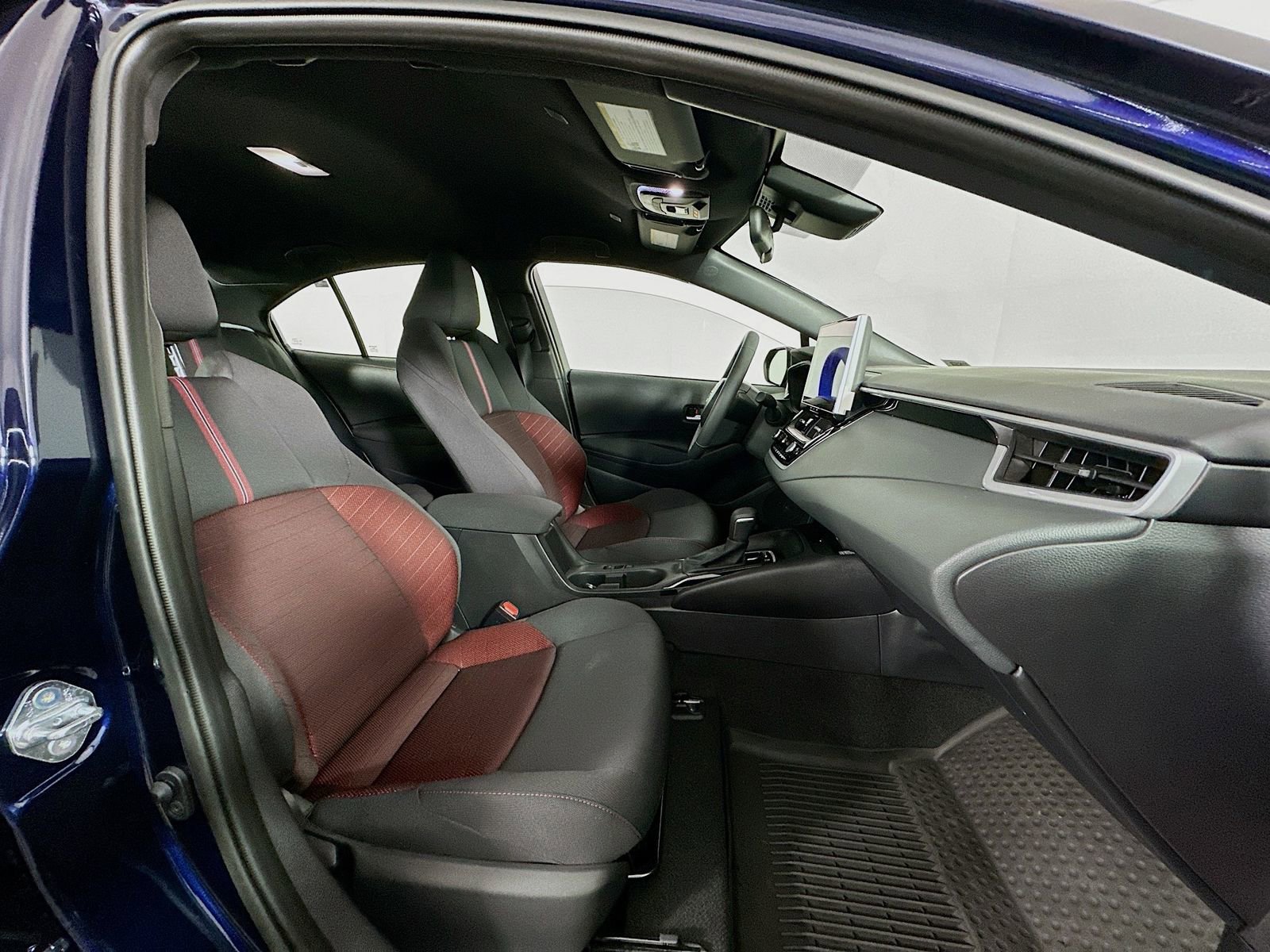 Certified 2026 Toyota Corolla SE w/ SE Package image 26