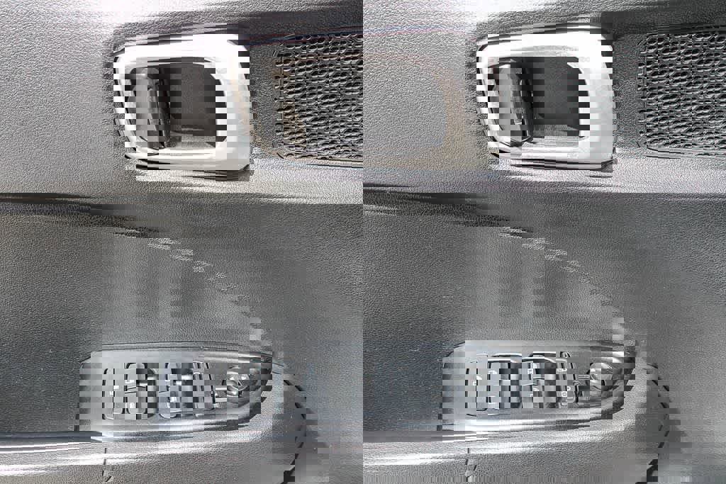 Used 2022 Hyundai Venue SE image 19