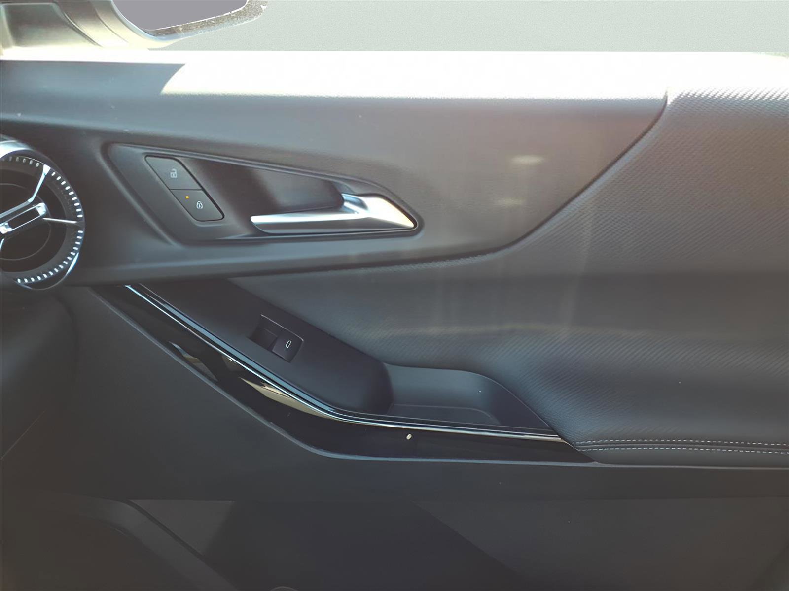 New 2026 Chevrolet Equinox LT w/ LPO, Floor Liner Package image 22