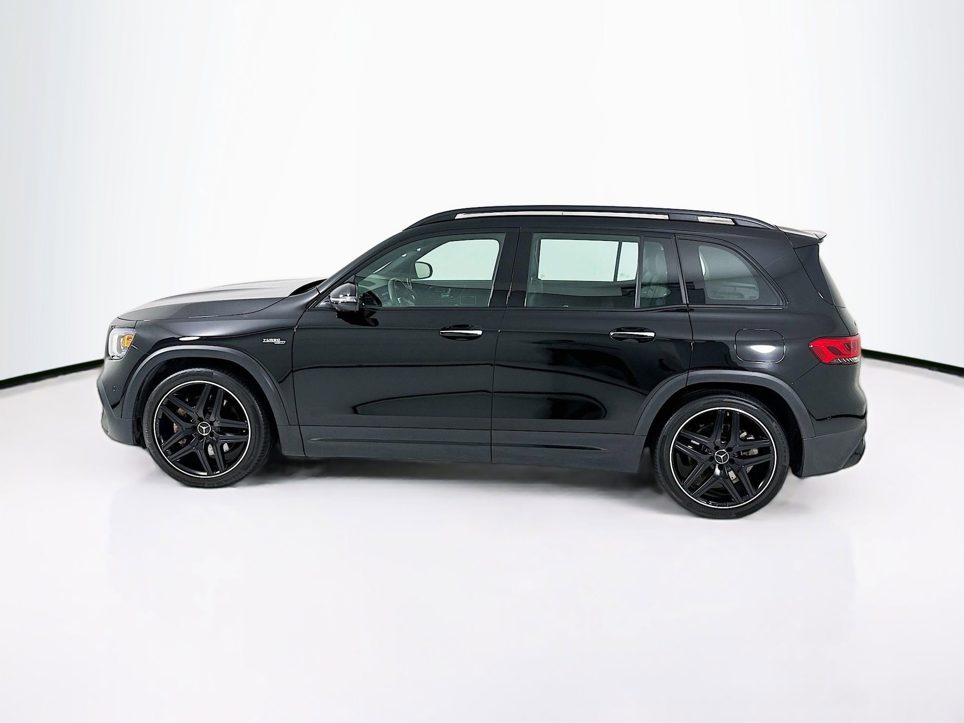 Used 2022 Mercedes-Benz GLB 35 AMG 4MATIC image 5
