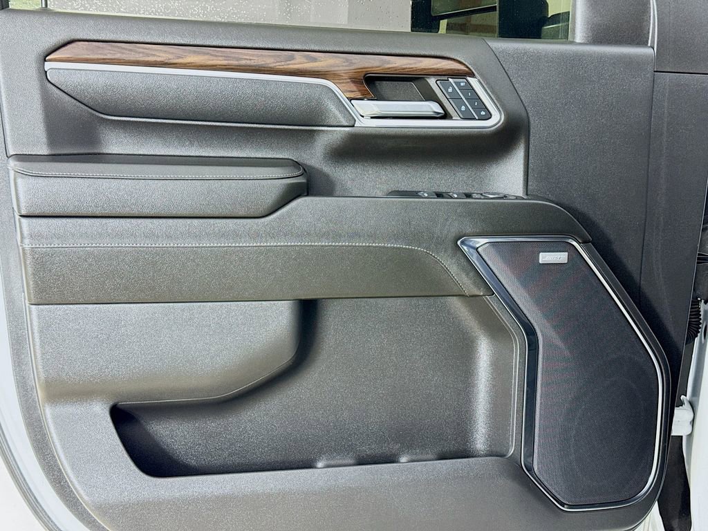 Used 2024 GMC Sierra 2500 SLT w/ SLT Convenience Package image 11