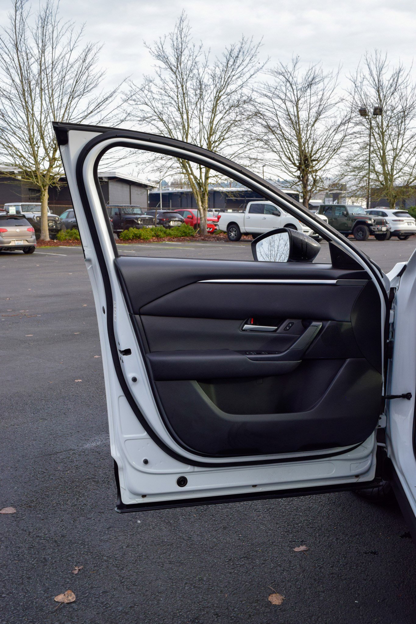 Used 2024 MAZDA CX-50 AWD 2.5 S w/ Preferred Package image 21