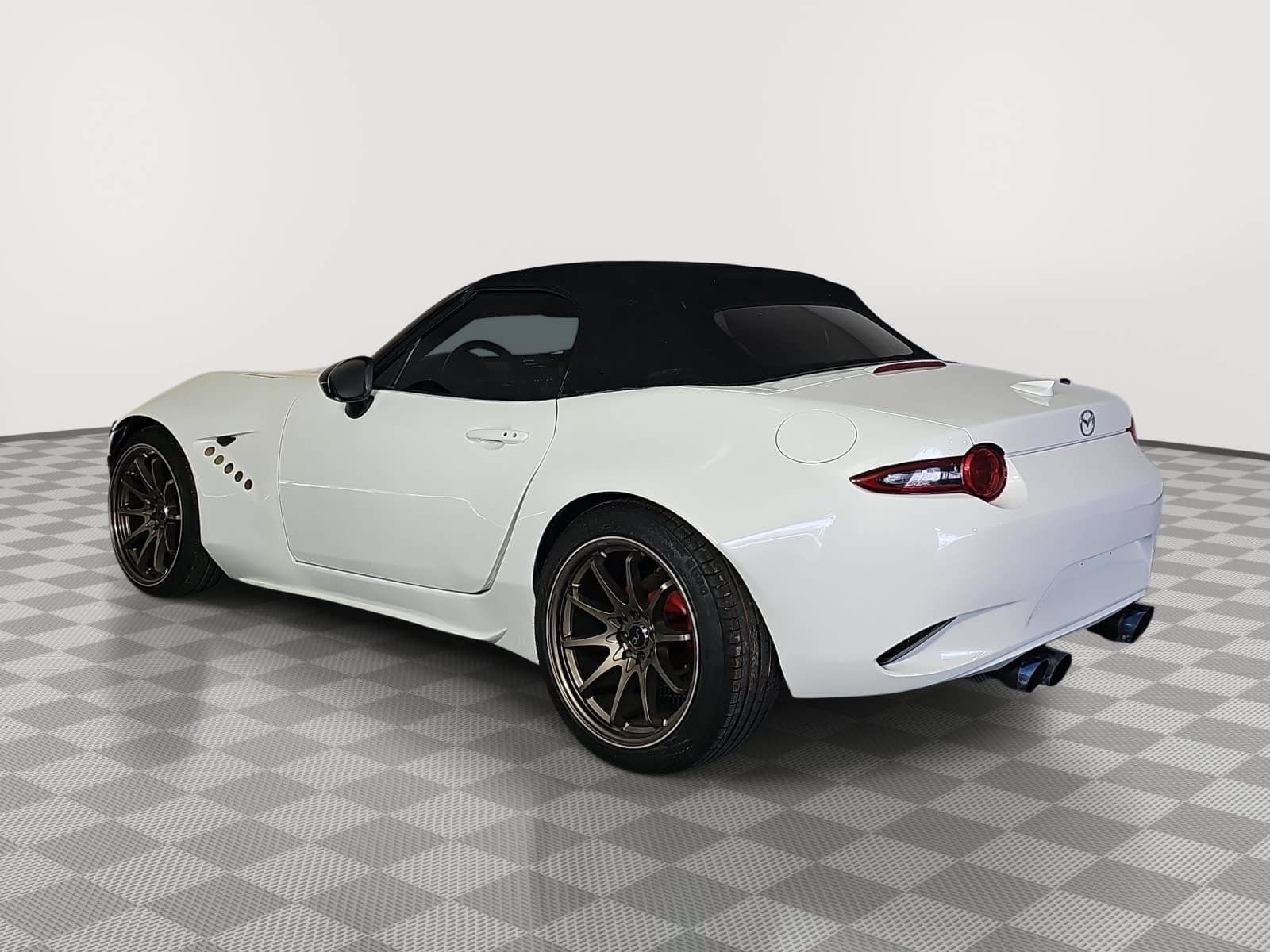 Used 2018 MAZDA MX-5 Miata Grand Touring RWD image 6