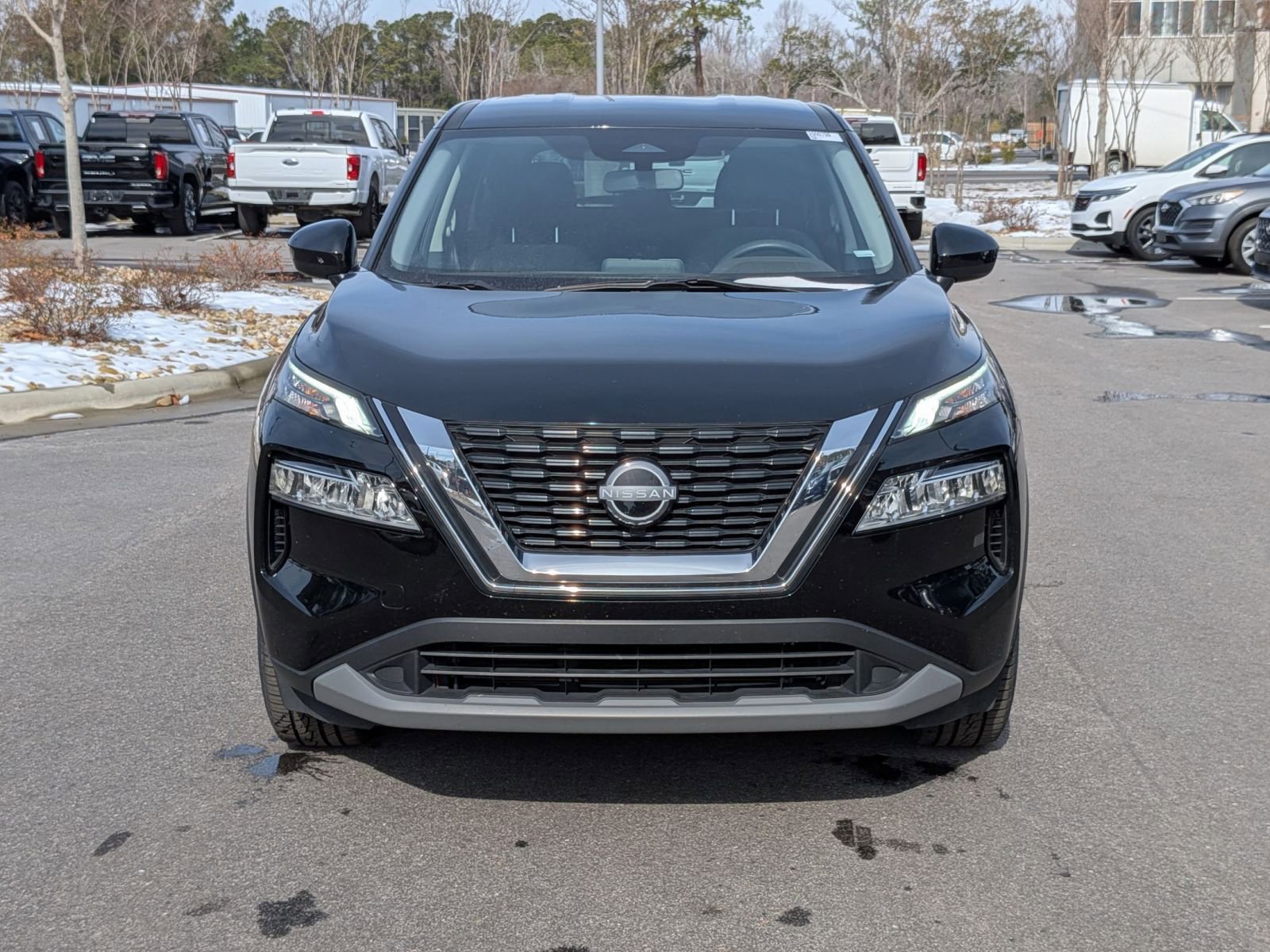 Used 2023 Nissan Rogue SV image 8