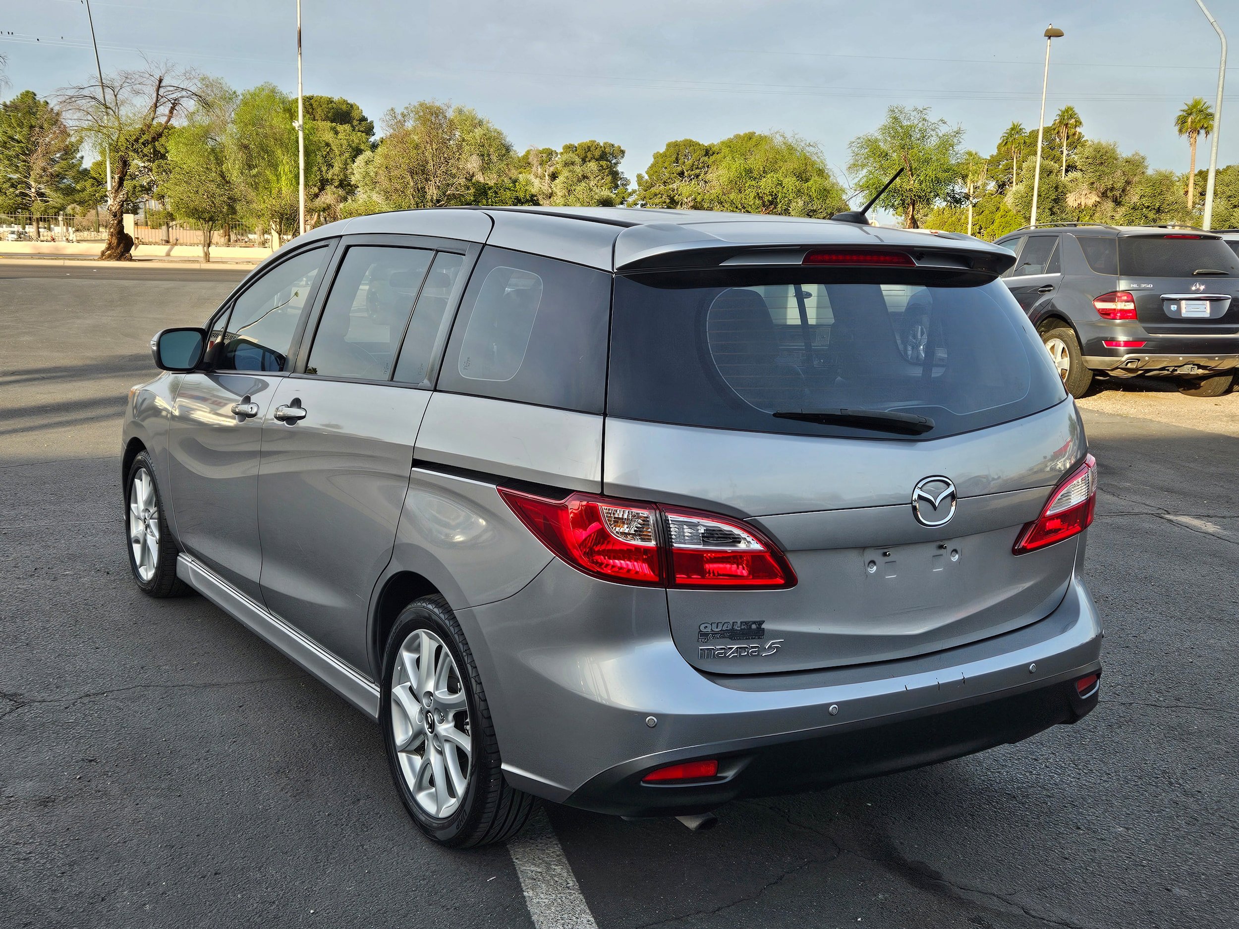 Used 2013 MAZDA MAZDA5 Grand Touring image 3