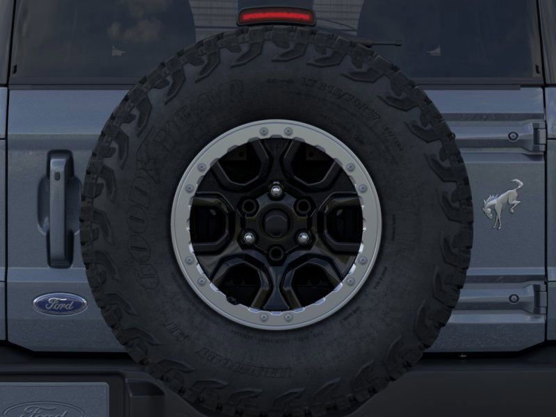 New 2025 Ford Bronco Outer Banks w/ Sasquatch Package image 24