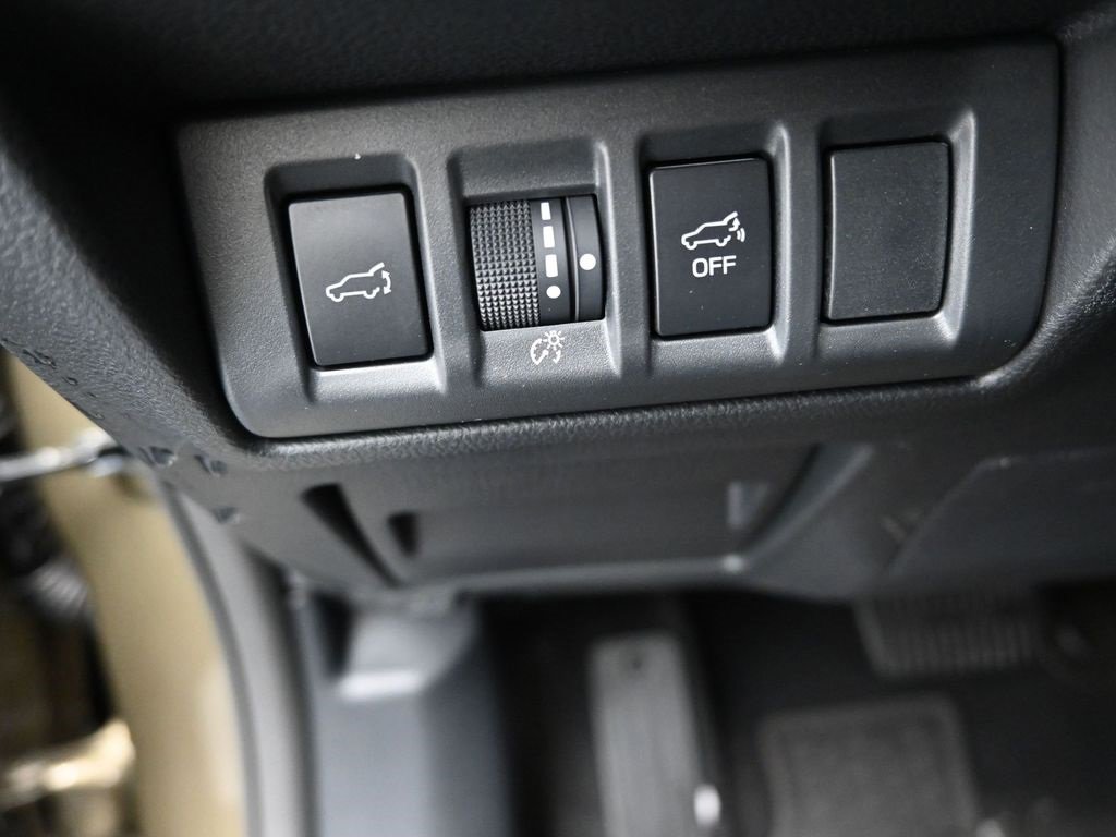 Used 2025 Subaru Outback Wilderness w/ Wilderness Package image 22