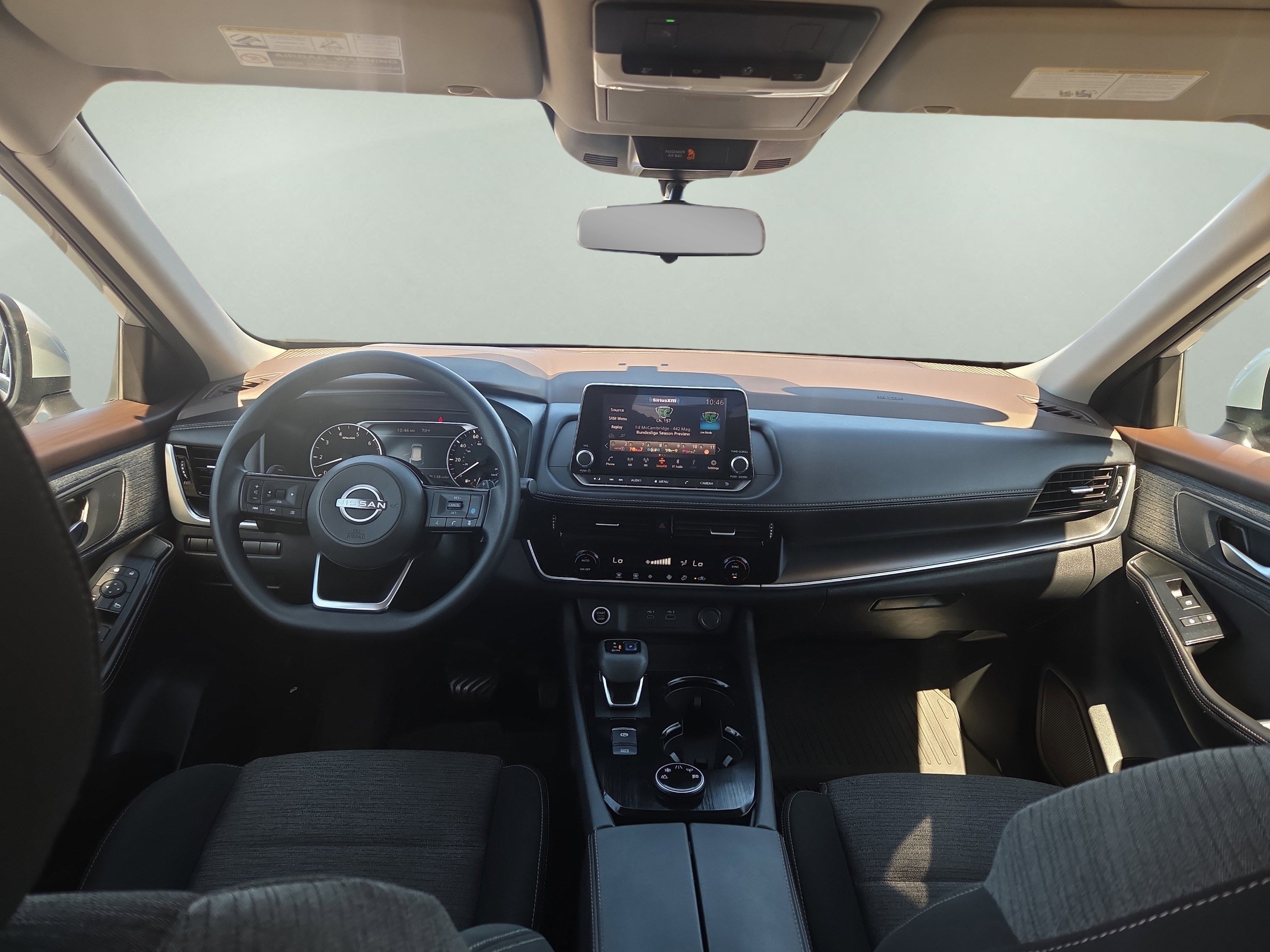 Certified 2022 Nissan Rogue SV image 2