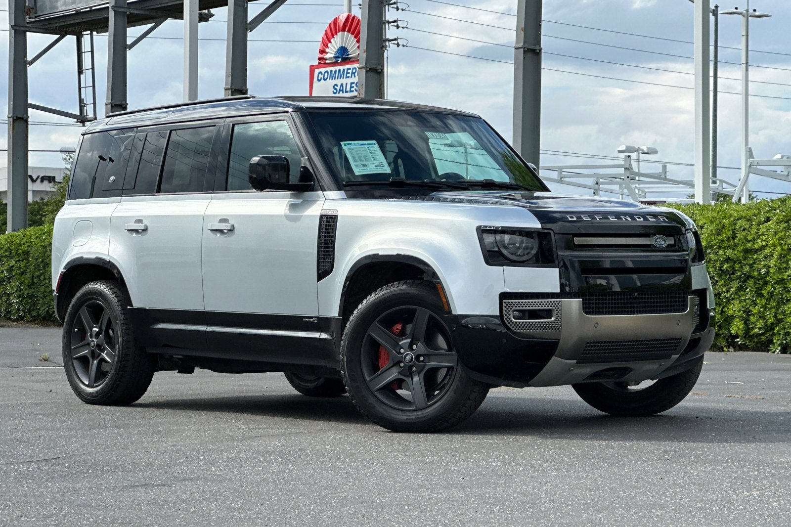 Used 2022 Land Rover Defender 110 X image 2