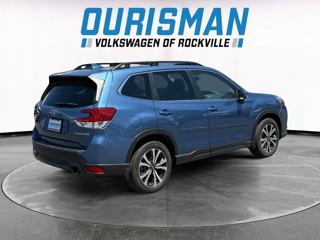 Used 2023 Subaru Forester Limited AWD/4WD image 6