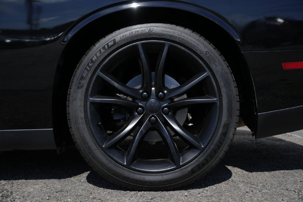Used 2016 Dodge Challenger R/T Plus RWD image 14