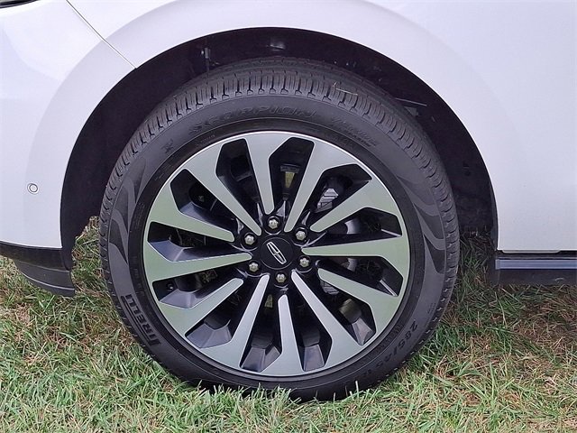 Used 2024 Lincoln Navigator Reserve image 31
