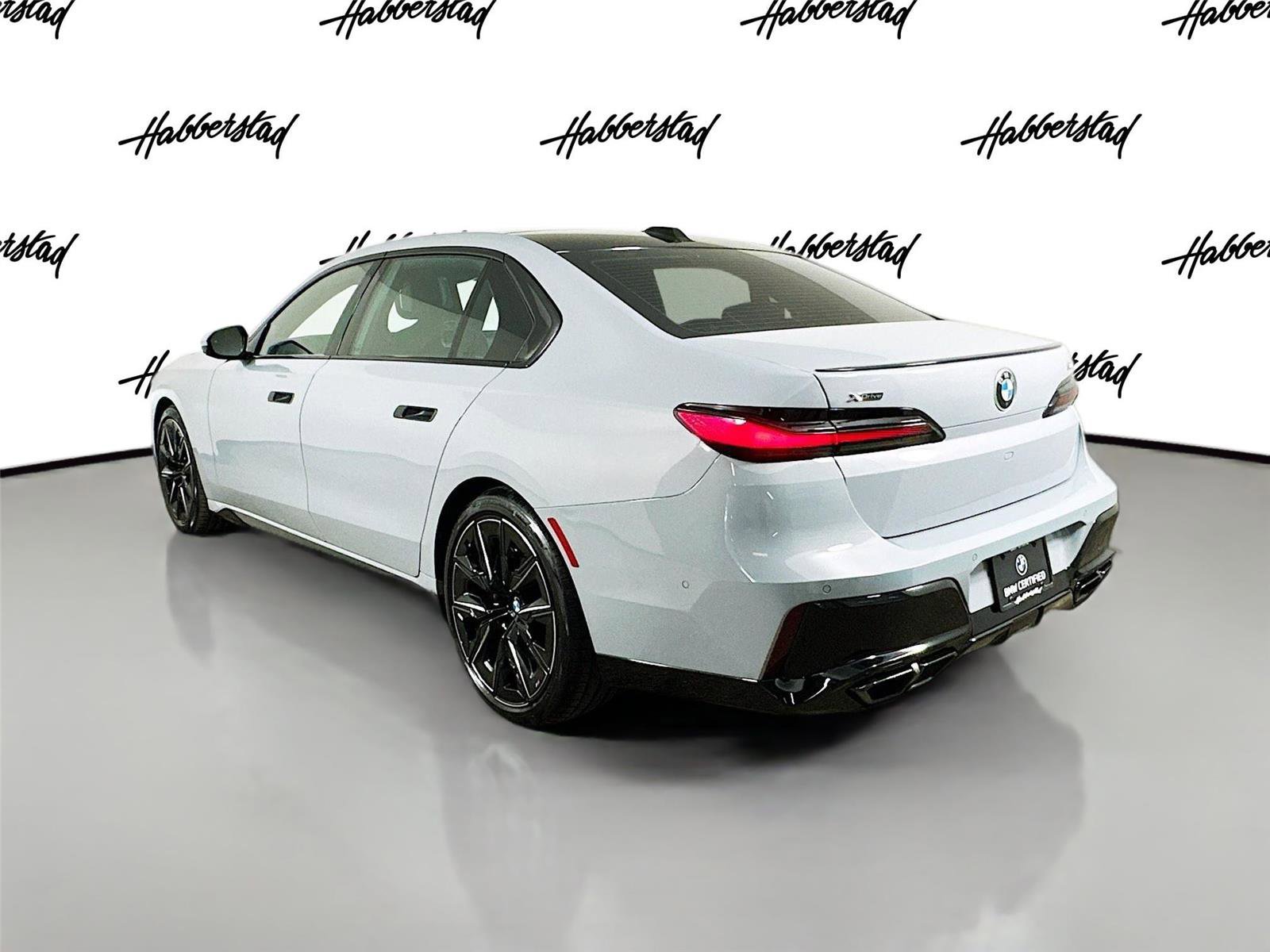 Used 2023 BMW 760i xDrive image 7