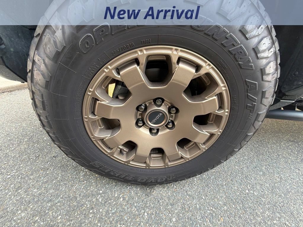 Used 2025 Toyota 4Runner Trailhunter AWD/4WD image 9