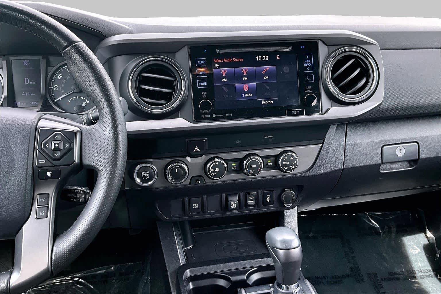 Used 2019 Toyota Tacoma TRD Off-Road AWD/4WD image 6