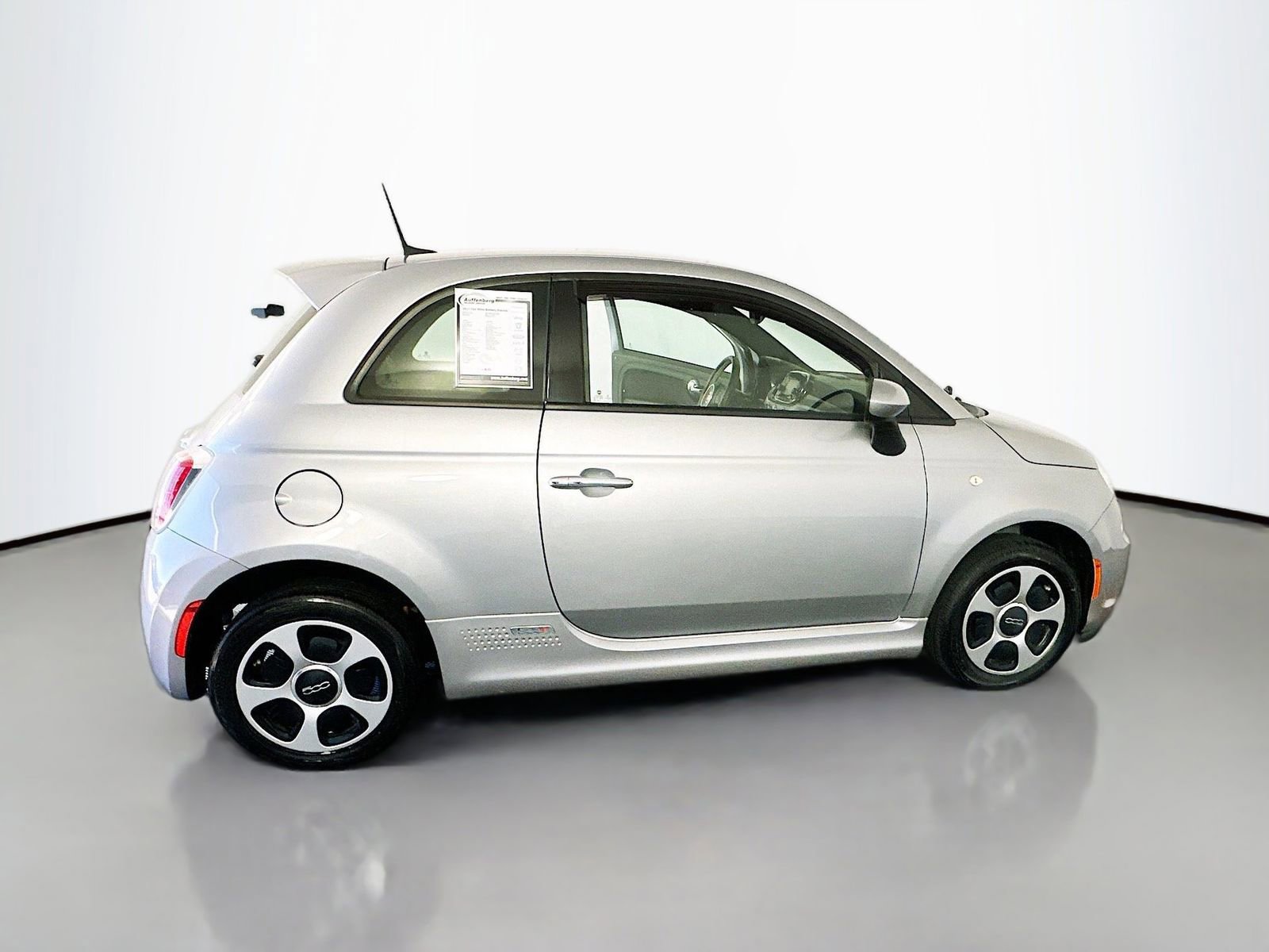 Used 2017 FIAT 500 e FWD image 8