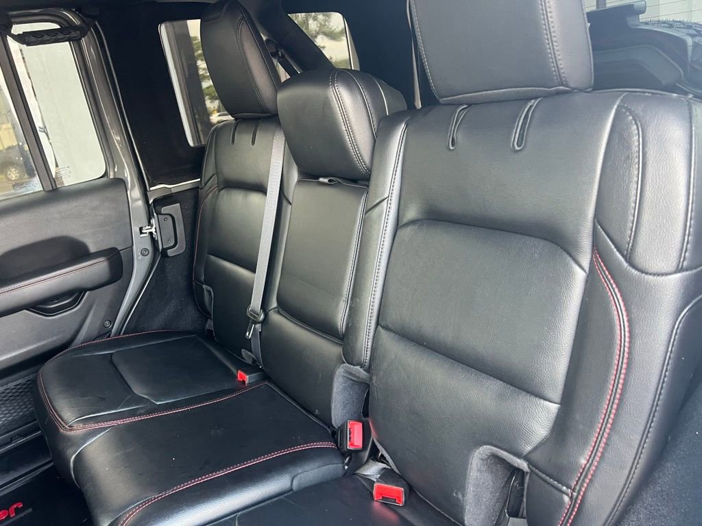 Used 2021 Jeep Wrangler Unlimited Rubicon w/ Cold Weather Group image 15