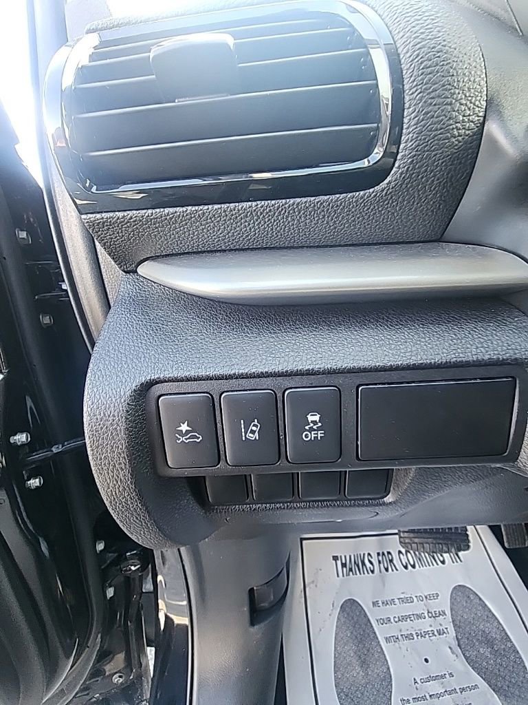 Used 2024 Mitsubishi Eclipse Cross LE image 18