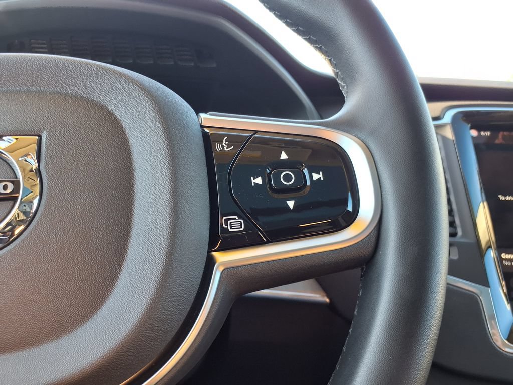 Certified 2025 Volvo XC90 B5 Core w/ Protection Package AWD/4WD image 26