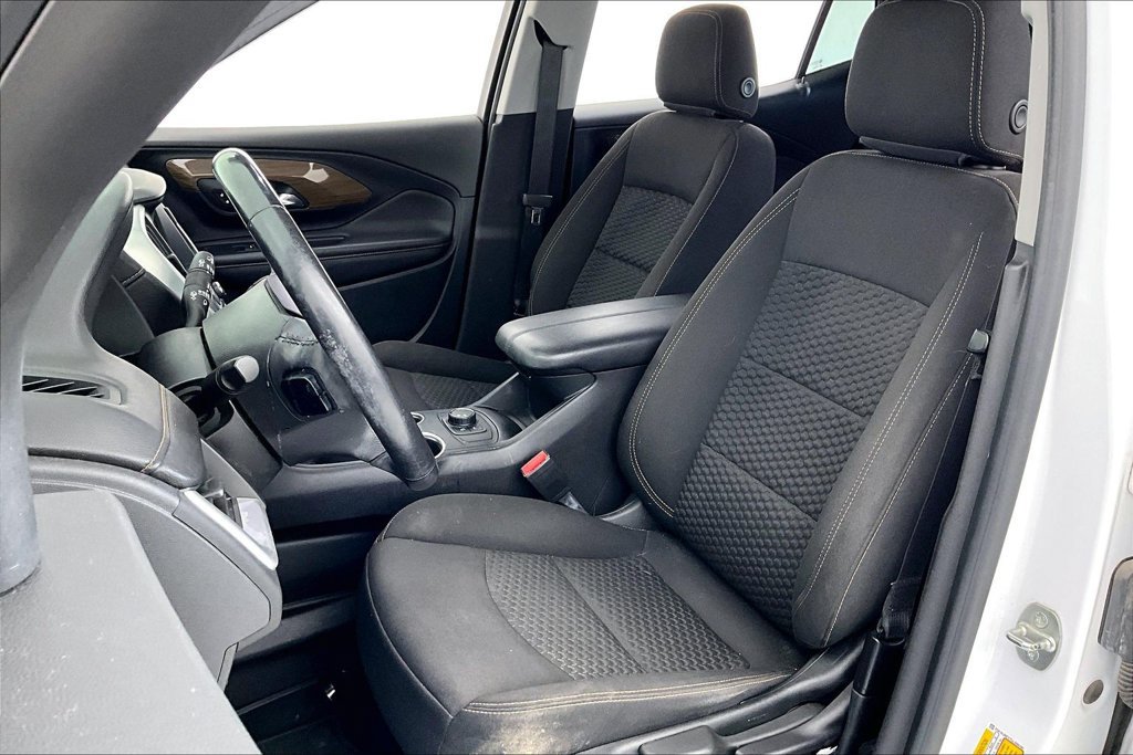 Used 2020 GMC Terrain SLE FWD image 31