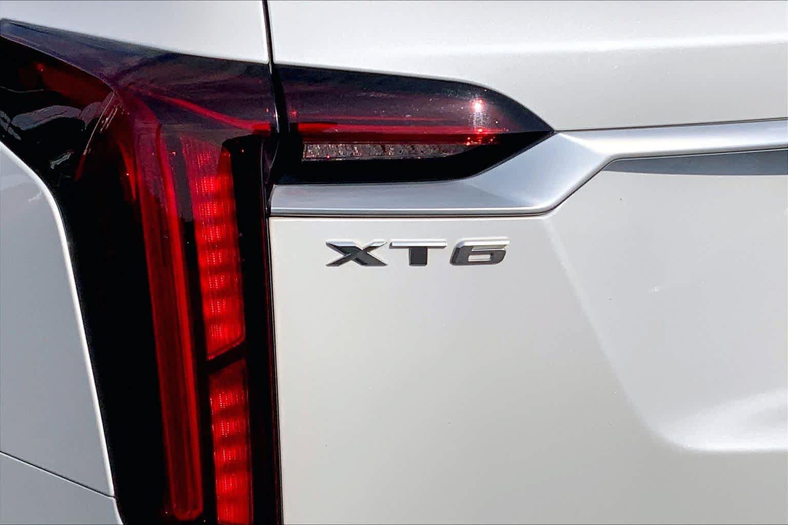 Used 2020 Cadillac XT6 Premium Luxury FWD image 10
