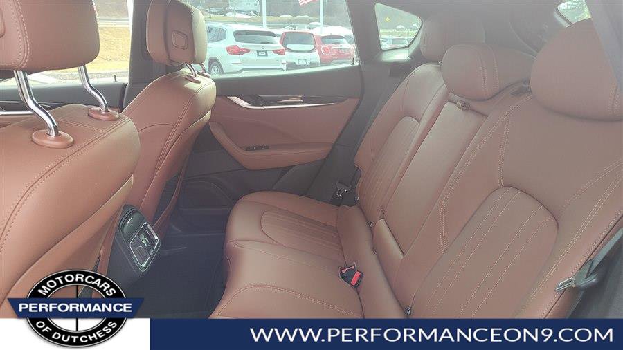 Used 2019 Maserati Levante image 15