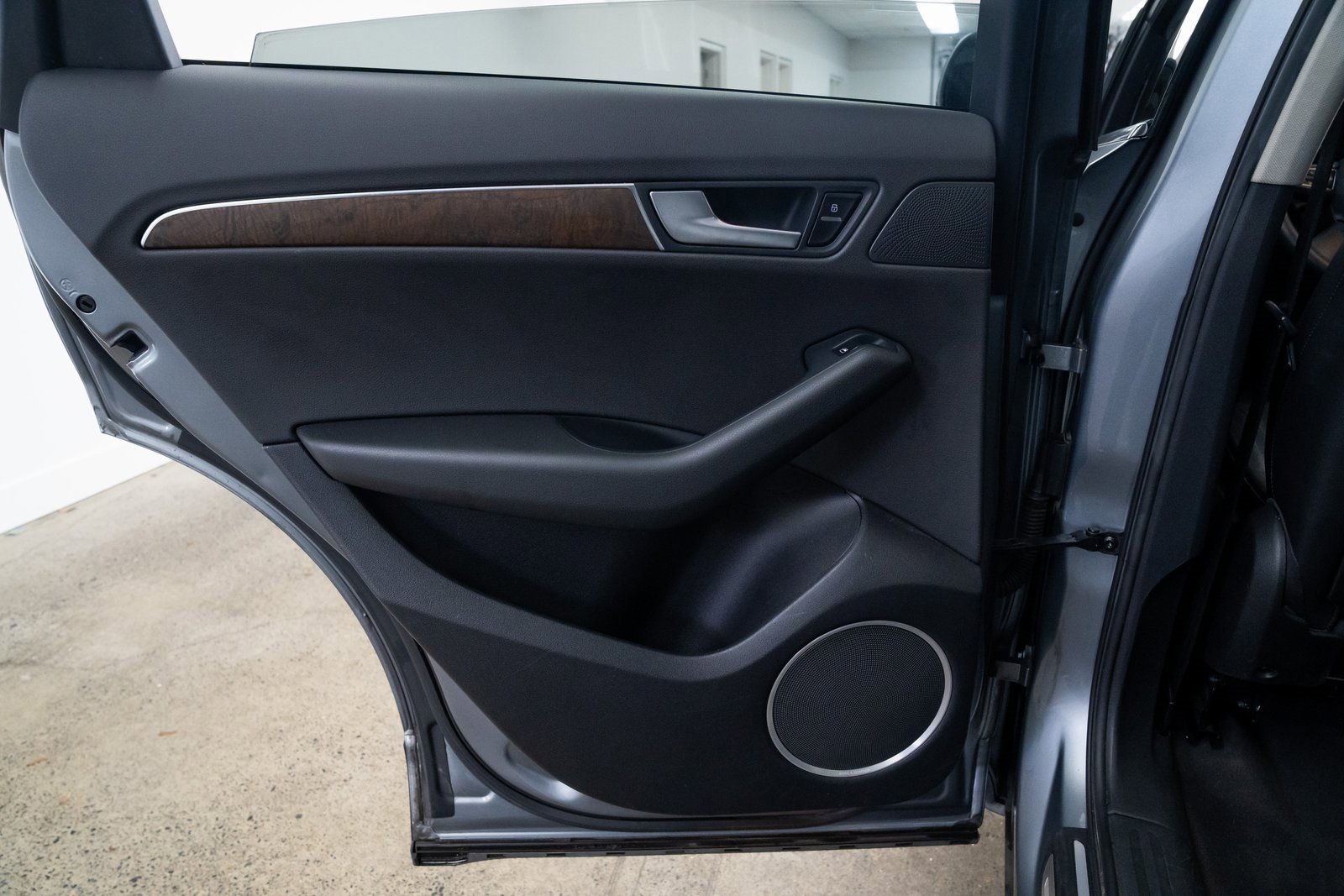 Used 2011 Audi Q5 3.2 Prestige image 18