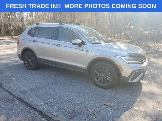 Used 2022 Volkswagen Tiguan SE image 8