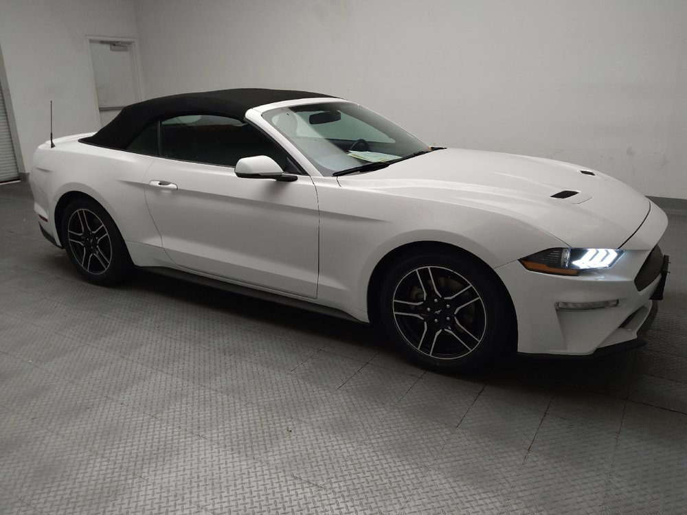 Used 2020 Ford Mustang Premium RWD image 11