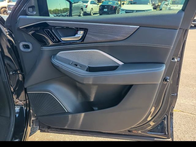 Used 2024 Acura MDX SH-AWD w/ Advance Package image 32
