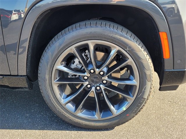 New 2025 Jeep Grand Wagoneer L Series II Obsidian w/ Quick Order Packagew 28T image 9