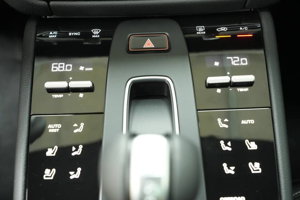New 2026 Porsche Macan S AWD/4WD image 21