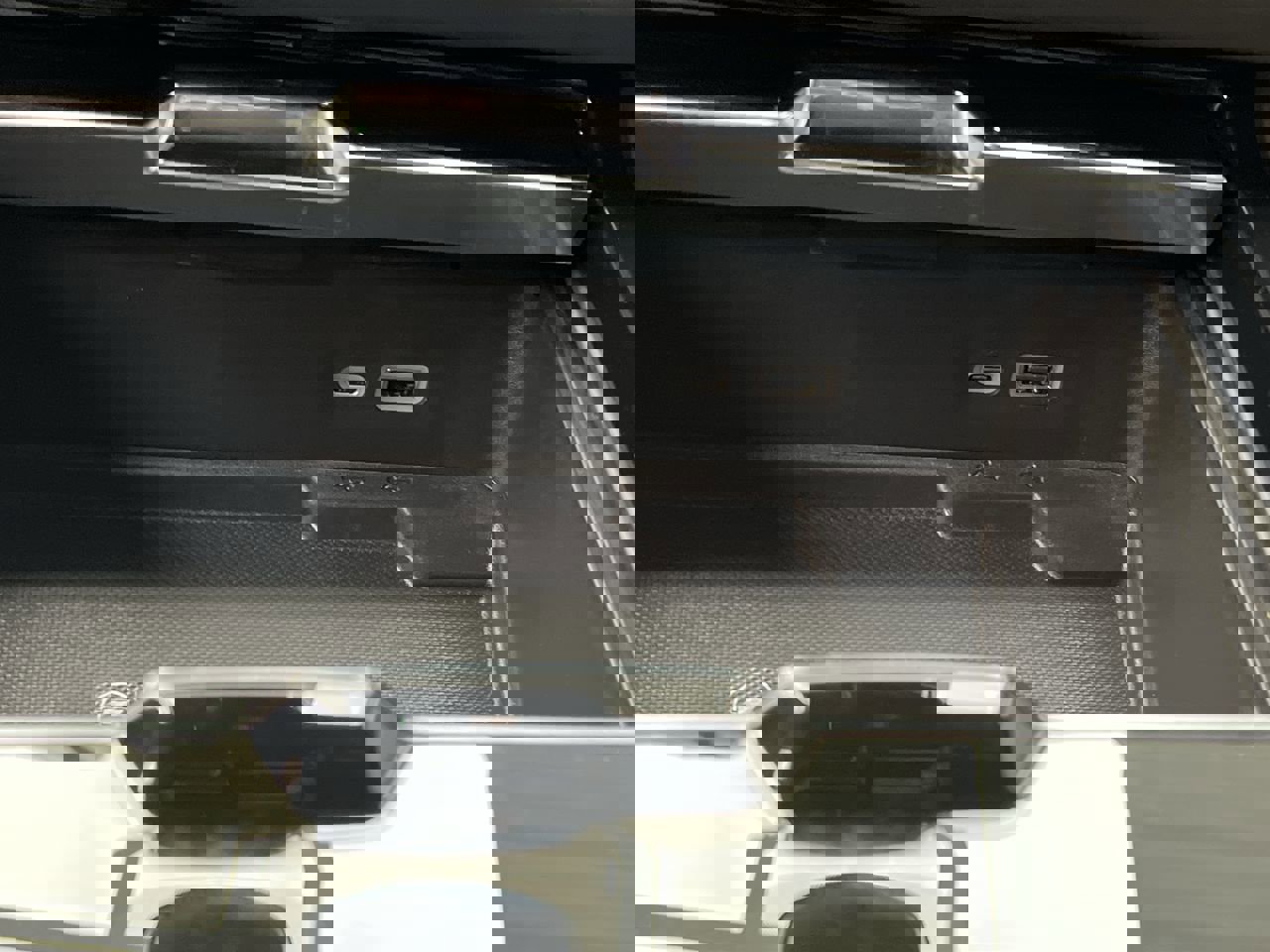 Certified 2025 GMC Yukon XL Denali Ultimate w/ LPO, Floor Liner Package image 29