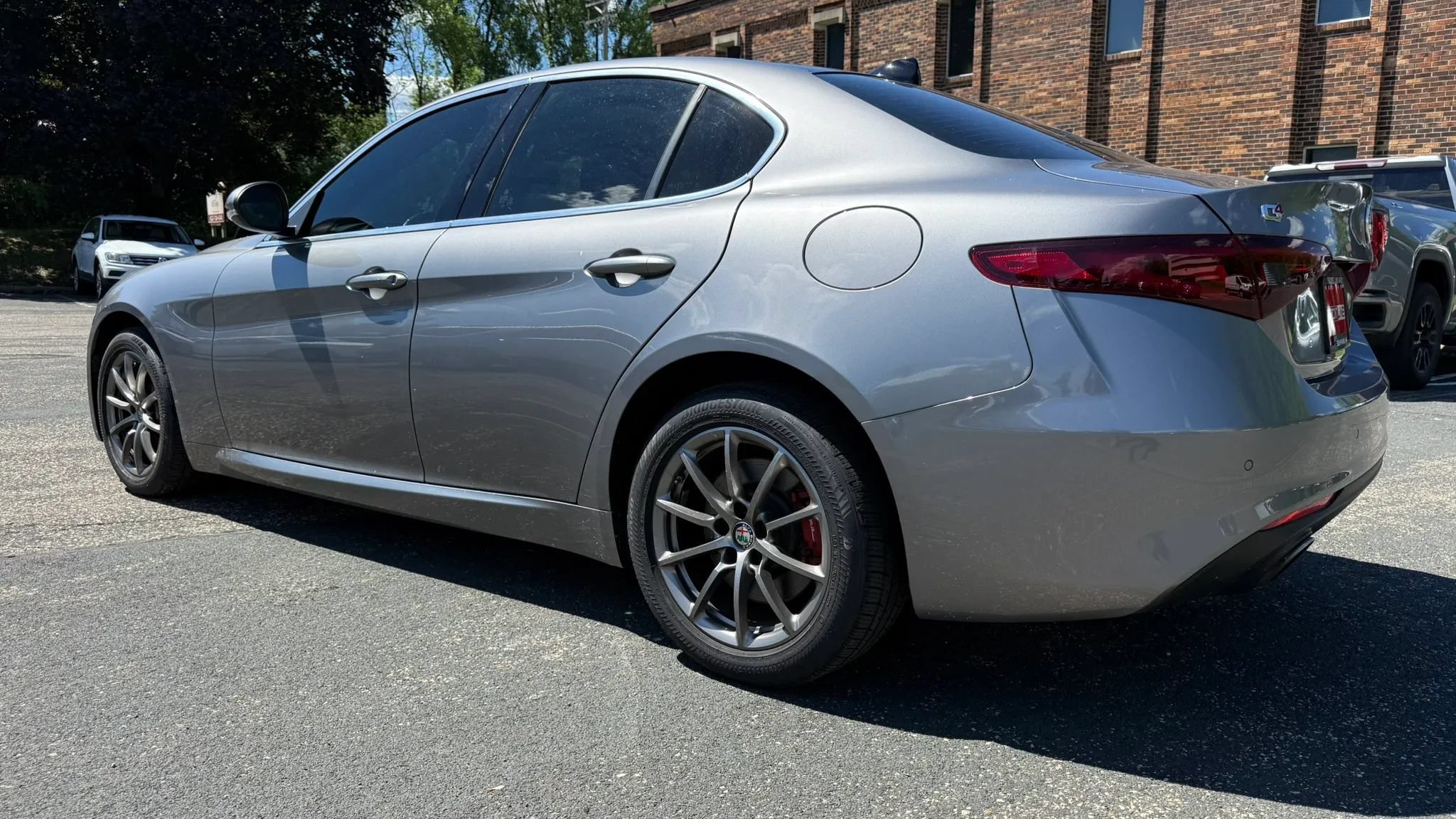 Used 2018 Alfa Romeo Giulia AWD image 6