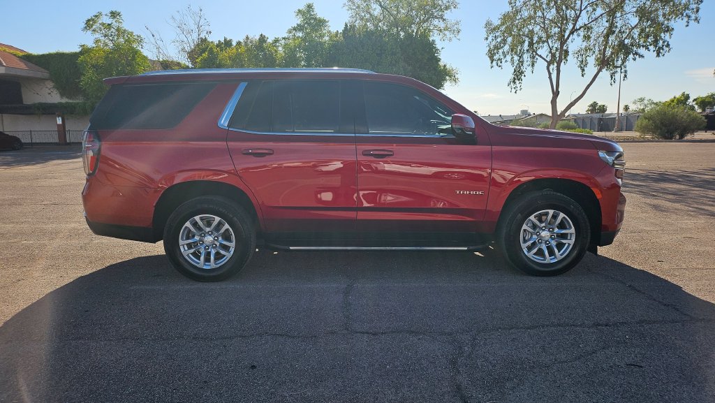 Used 2023 Chevrolet Tahoe LT w/ Luxury Package RWD image 12