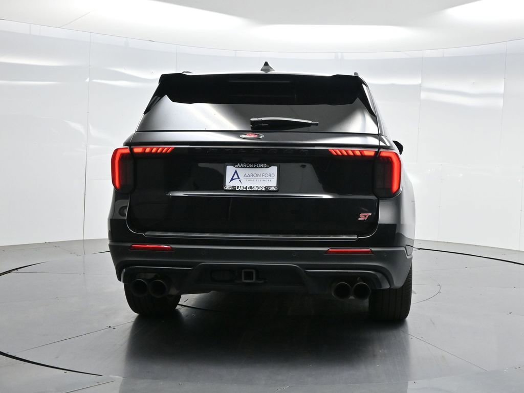 Used 2025 Ford Explorer ST image 33