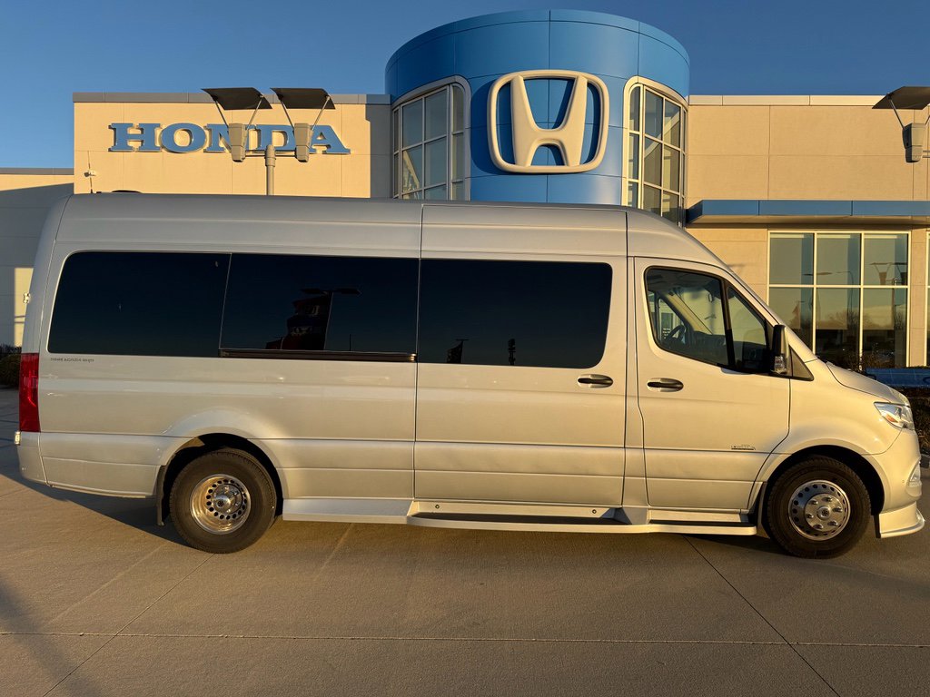 Used 2019 Mercedes-Benz Sprinter 170 image 4