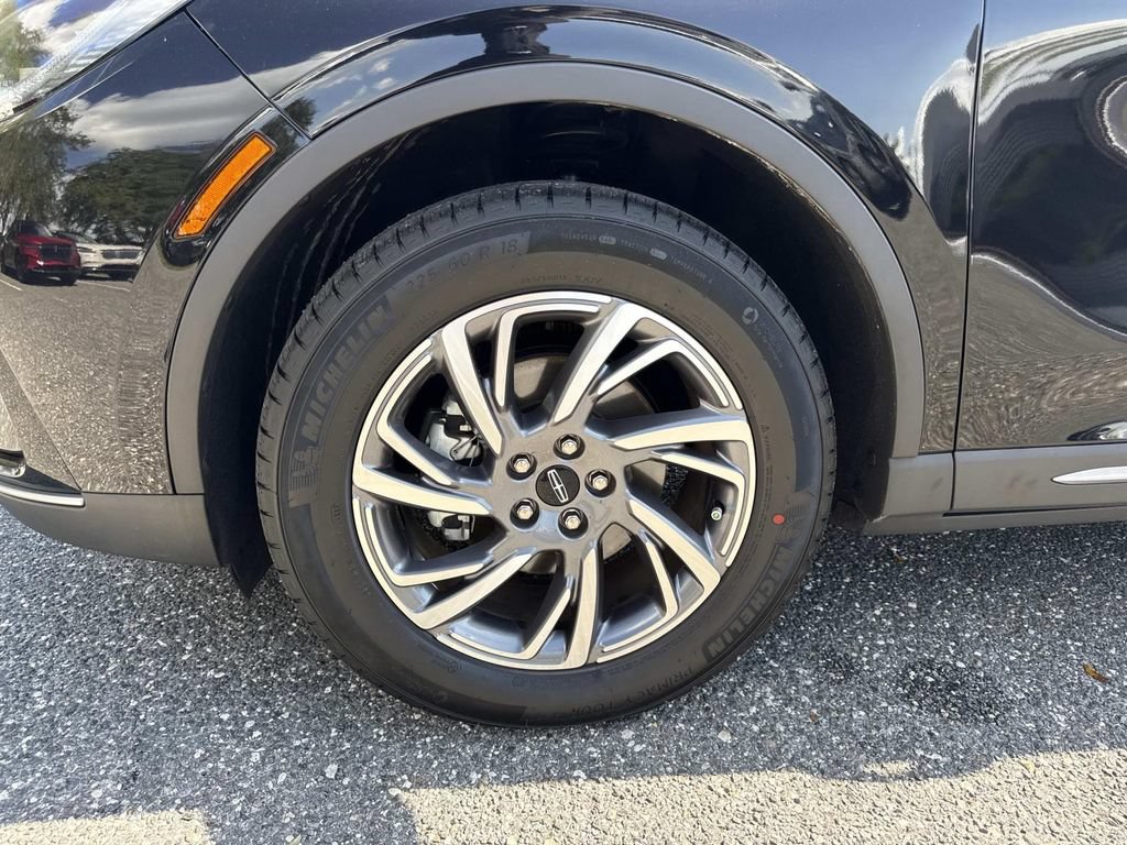 Certified 2023 Lincoln Corsair FWD w/ Equipment Group 101A image 10