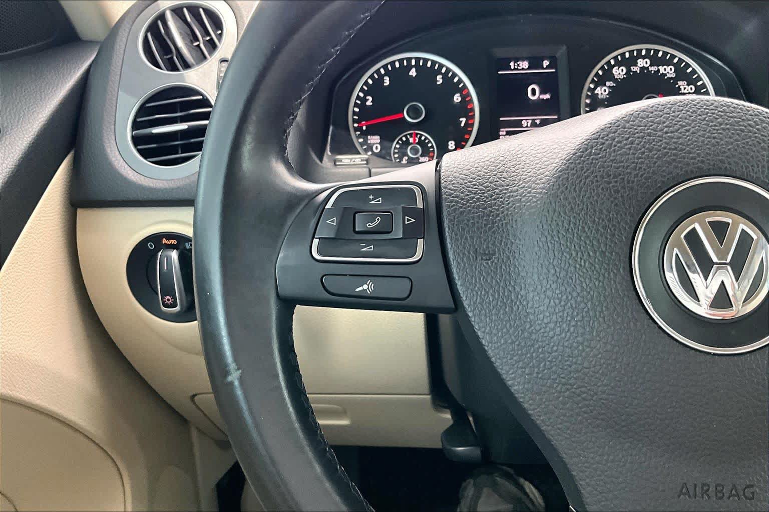 Used 2017 Volkswagen Tiguan S AWD/4WD image 24