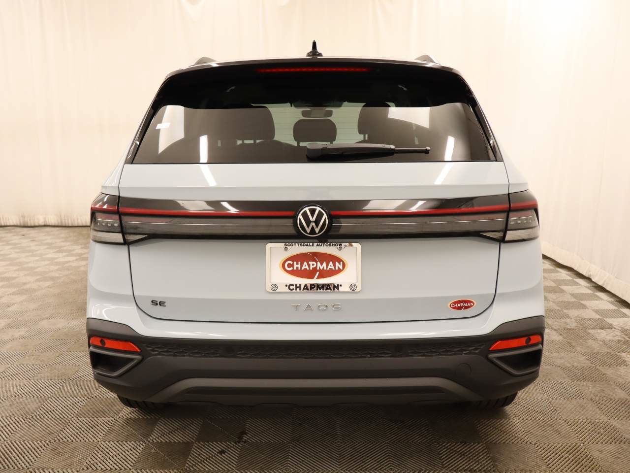 New 2026 Volkswagen Taos SE FWD image 5