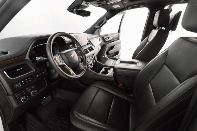 Used 2023 Chevrolet Tahoe High Country w/ LPO, Illumination Package AWD/4WD image 38