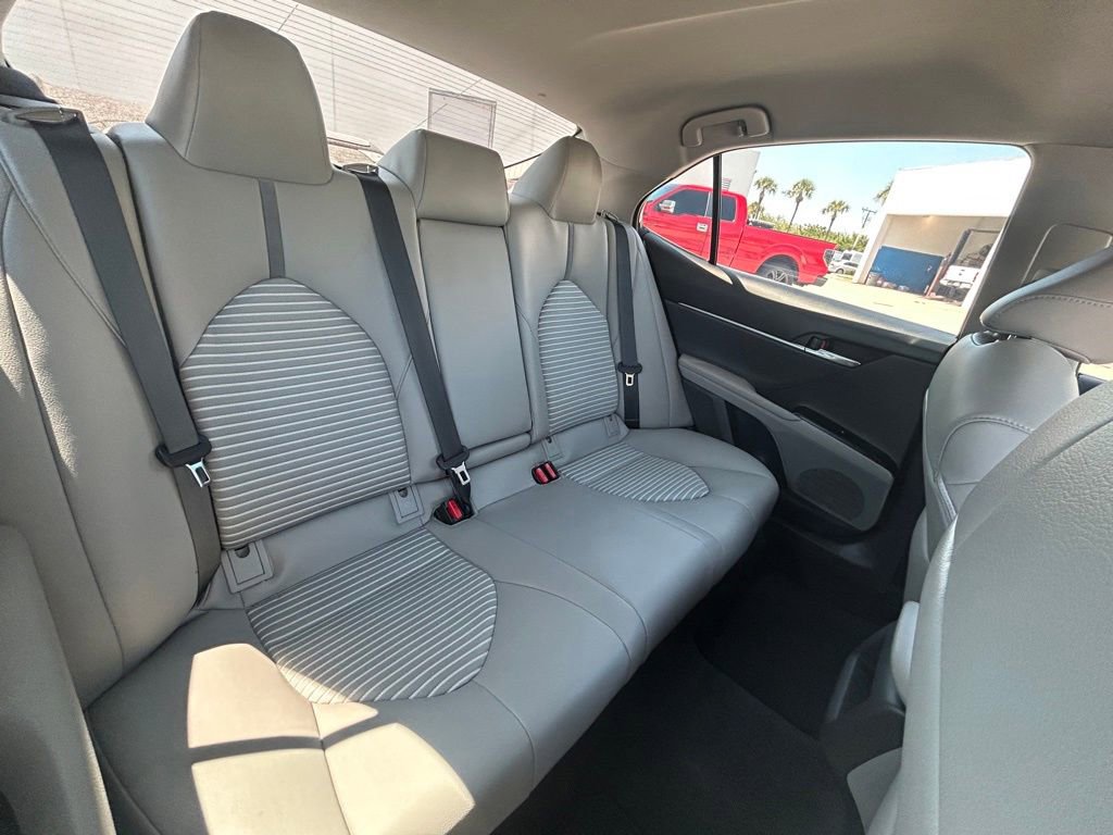 Used 2019 Toyota Camry SE w/ Convenience Package image 29
