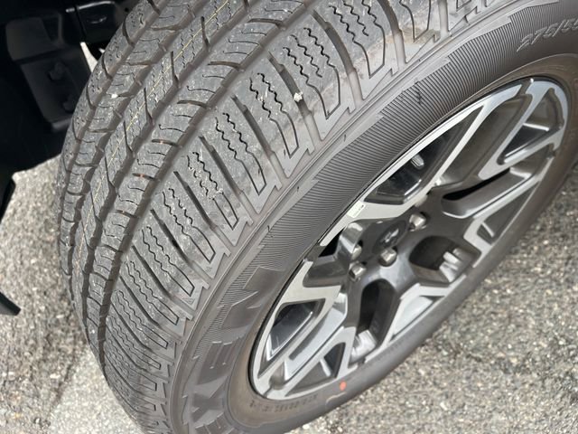 New 2025 RAM 1500 Laramie w/ Bed Utility Group image 5