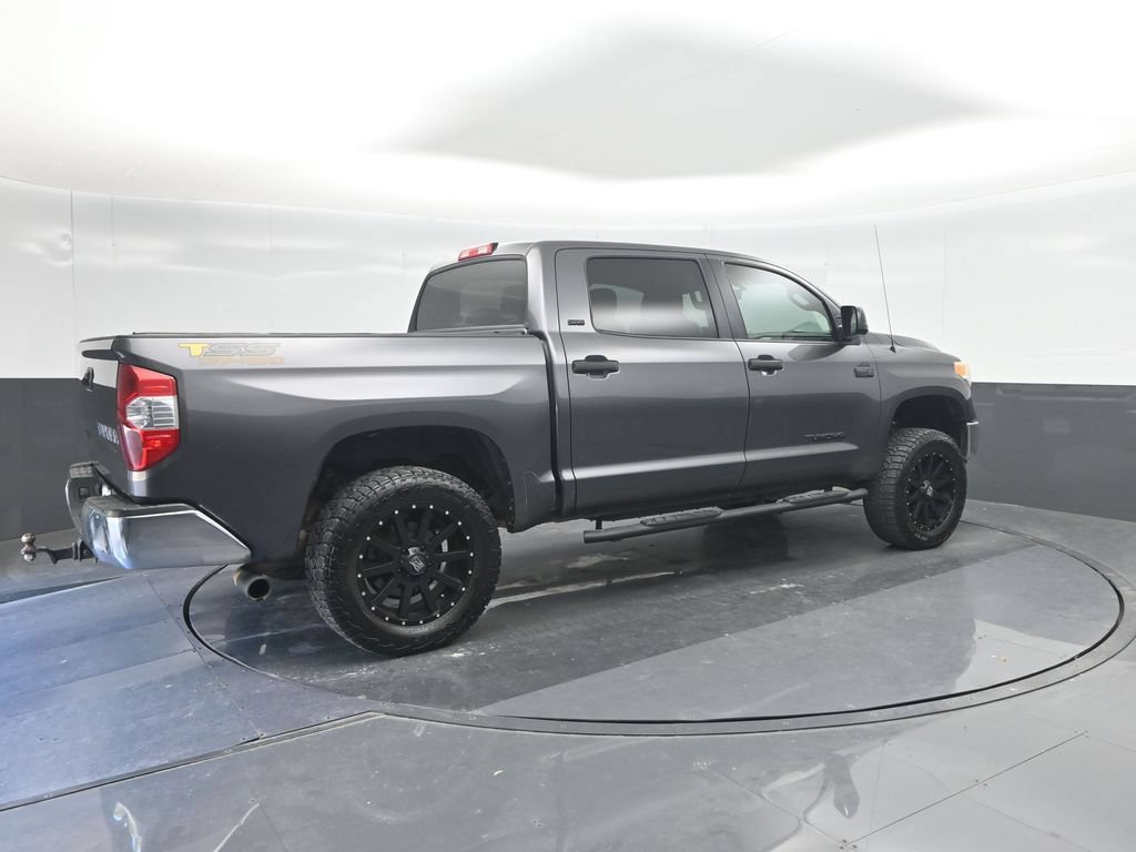 Used 2017 Toyota Tundra SR5 w/ SR5 Upgrade Package RWD image 15