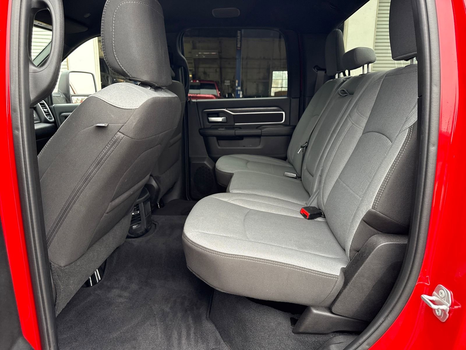 Used 2024 RAM 2500 Big Horn w/ Bed Utility Group image 25