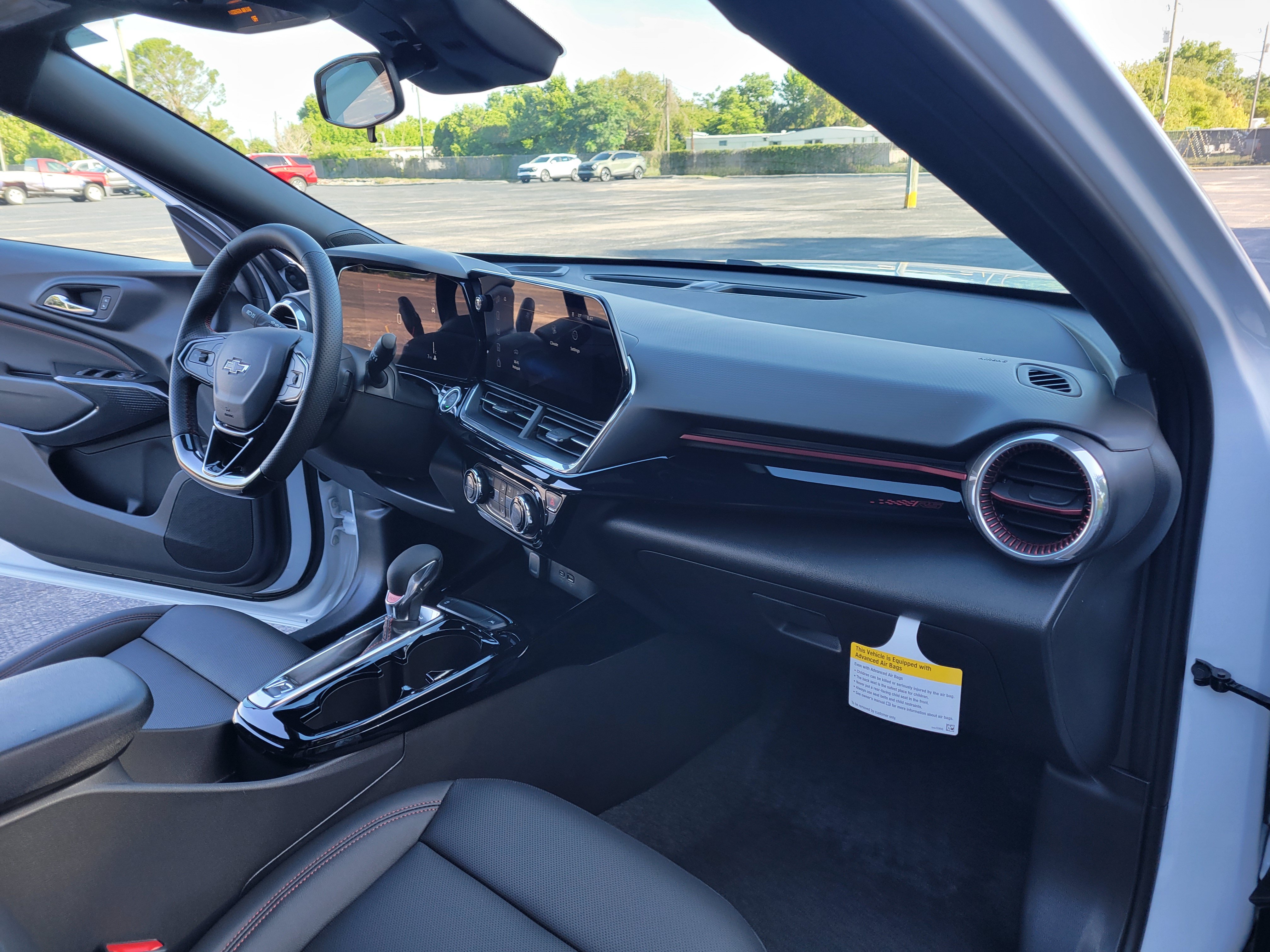 New 2026 Chevrolet Trax RS w/ Sunroof Package FWD image 25
