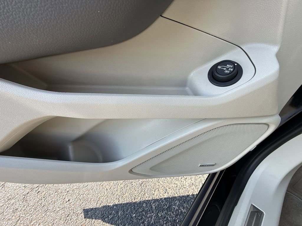 Certified 2024 GMC Terrain Denali w/ Black Diamond Edition image 31