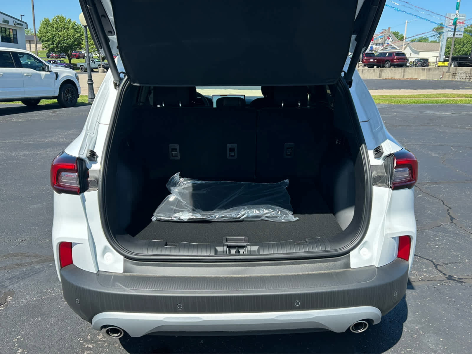 New 2026 Ford Escape Active w/ Tech Pack #1 AWD/4WD image 4