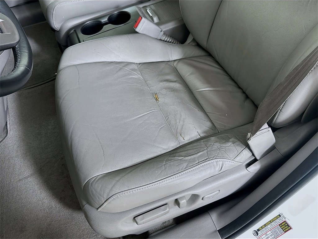 Used 2010 Honda CR-V EX-L image 13