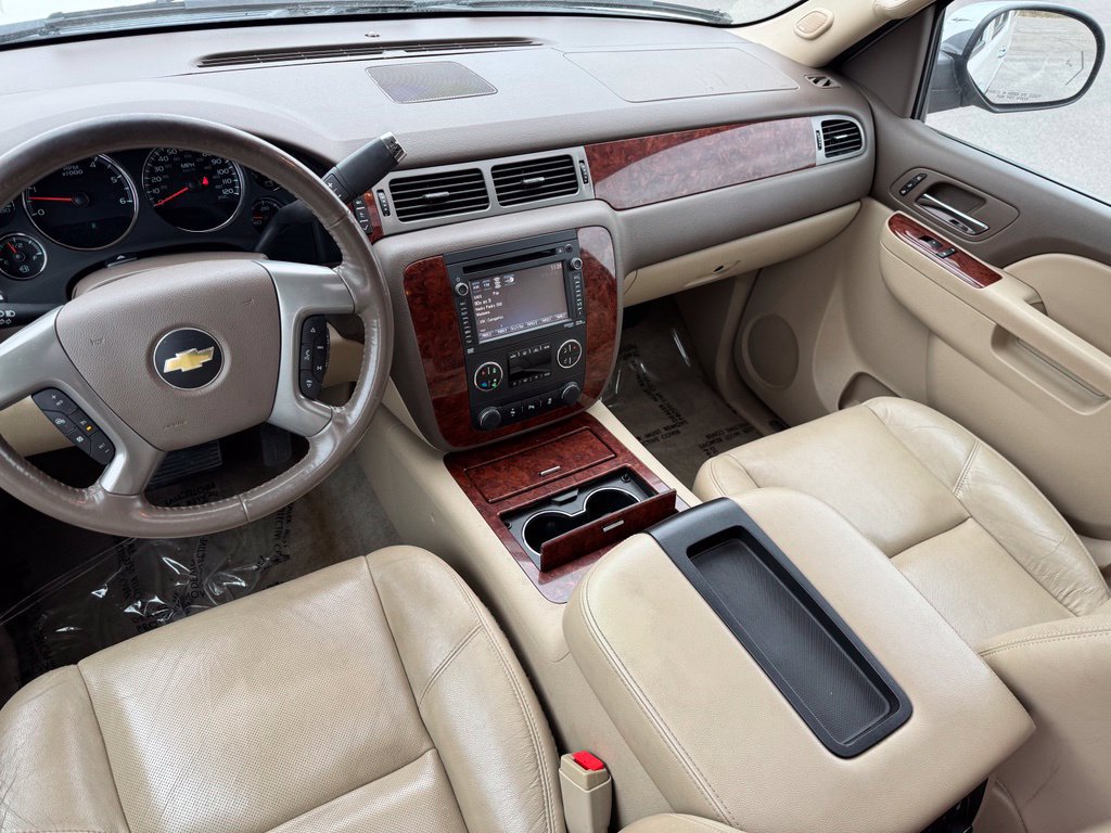 Used 2012 Chevrolet Suburban LTZ AWD/4WD image 14